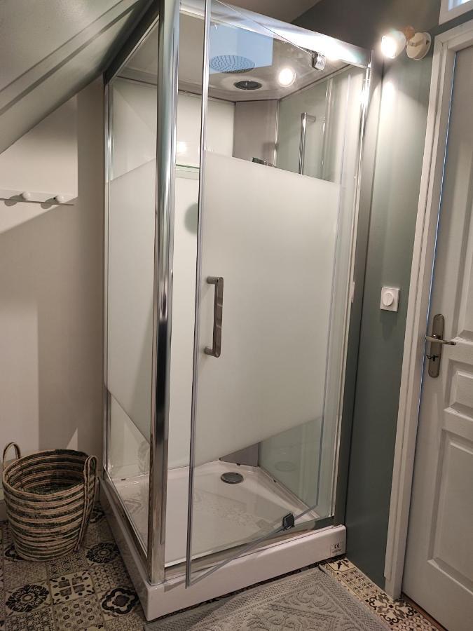 Chambres D'Hotes "Les Hauts Vents" Сен-Поль-де-Леон Экстерьер фото